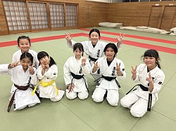 女の子もたくさん在籍しています